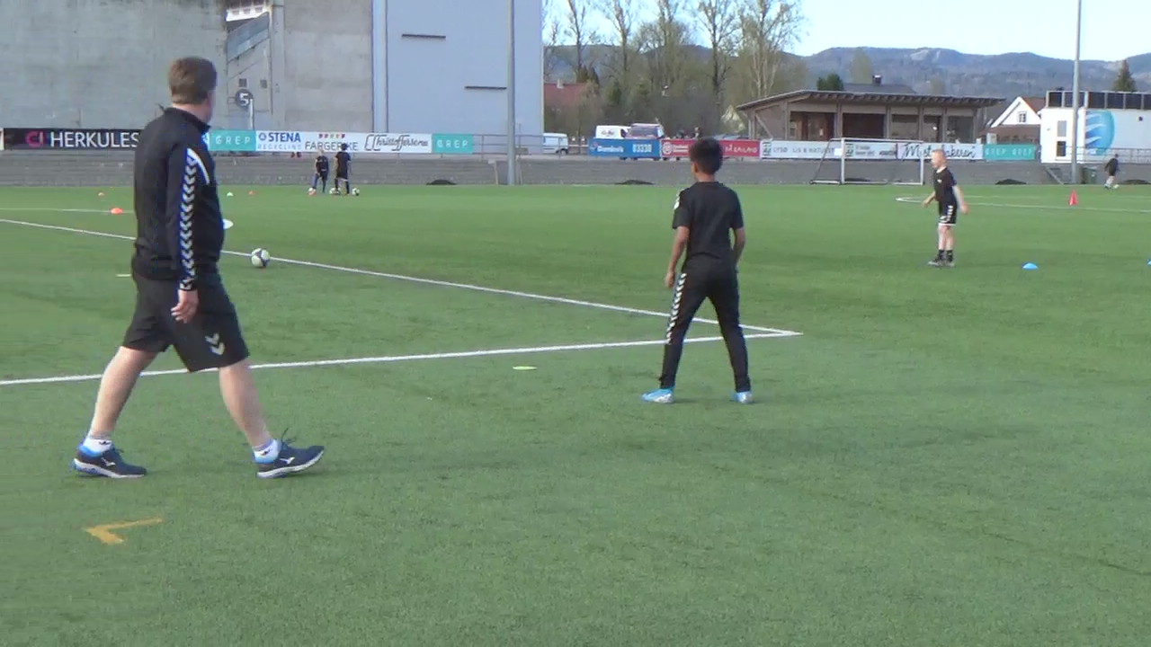 22 Rolle-føreløype-pasning-medtak-avslutning.MP4